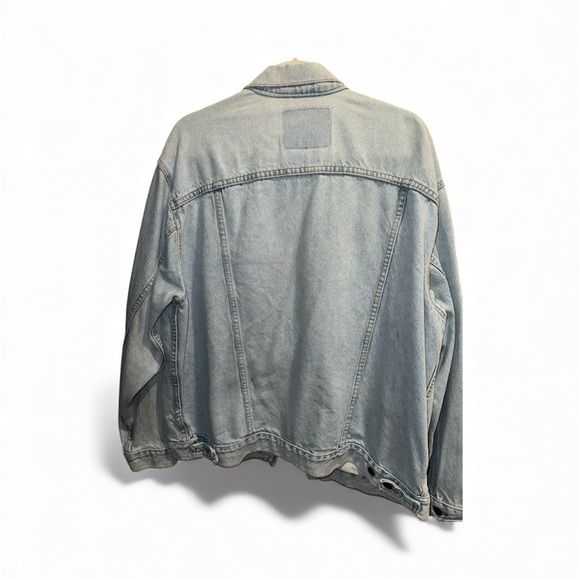 Levi's Light Blue Denim Jacket - Picture 3 of 3